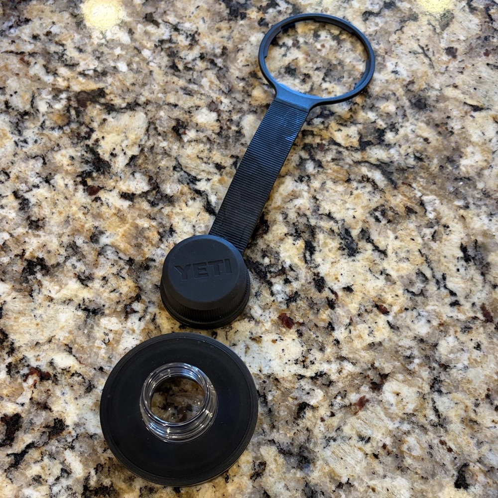 YETI bottle lid bundle - Picture 2 of 8